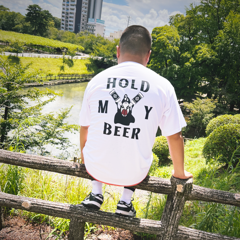 BARK AT THE MOON】Logo-tee HOLD MY BEER – 東海オンエア OFFICIAL STORE